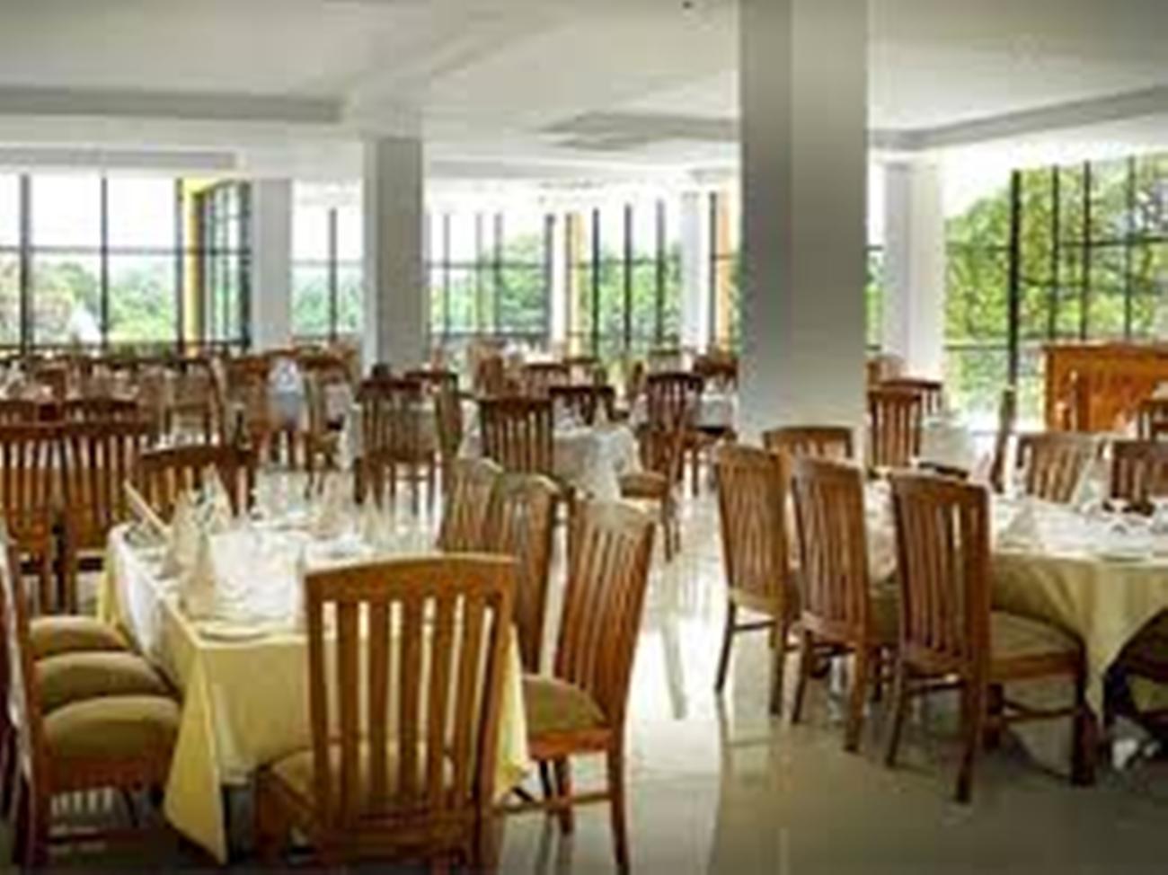 מלון קנדי Oak Ray Regency מראה חיצוני תמונה