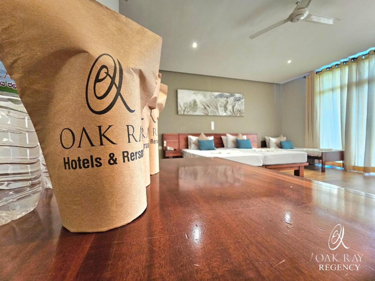 מלון קנדי Oak Ray Regency מראה חיצוני תמונה